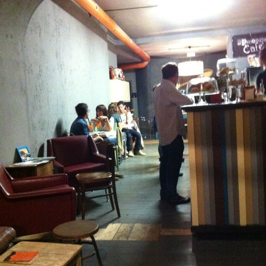 9/19/2012にAlexey Z.が2Periodico Cafèで撮った写真