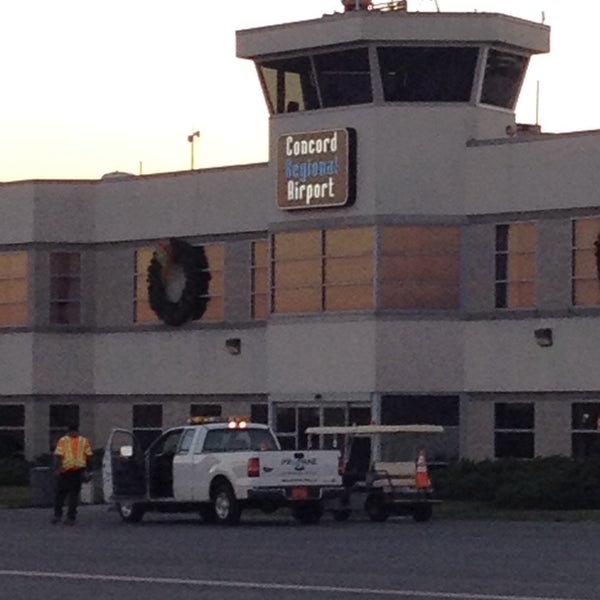 Photo prise au Concord Regional Airport (JQF) par Dave N. le11/12/2013