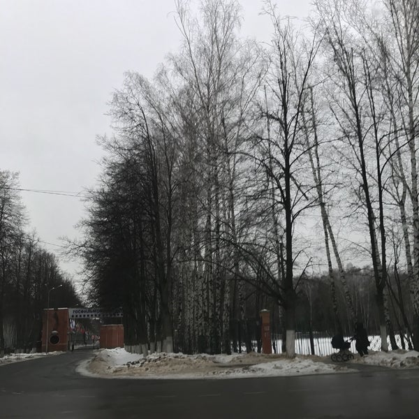 Станция белые столбы московская область. Магазин пятёрочка белые столбы. Белые столбы вб. Белые столбы вб. Белые столбы москва.