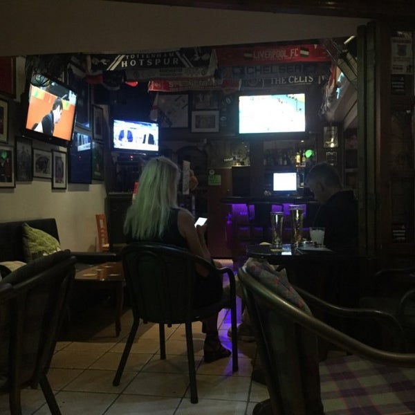 Abbyy players pub. Pub player. Abbey players паб. Ночной паб пафос. Game laugh party.