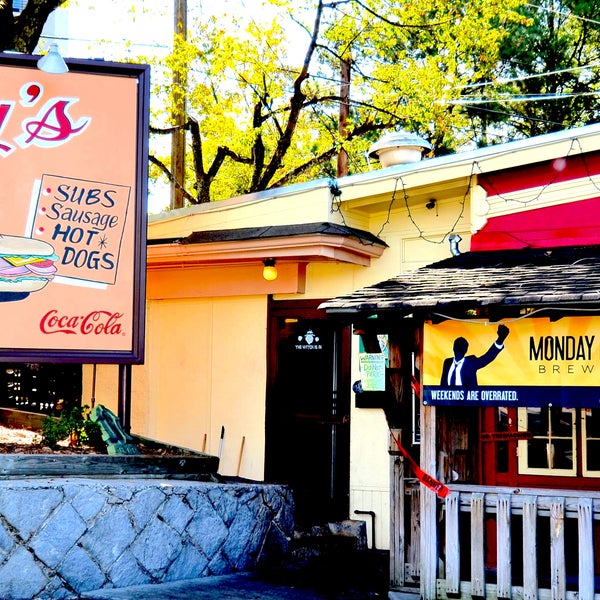 The cheesesteaks are hearty and inexpensive at this Midtown institution; just don't park in the adjacent lot - you will get booted!