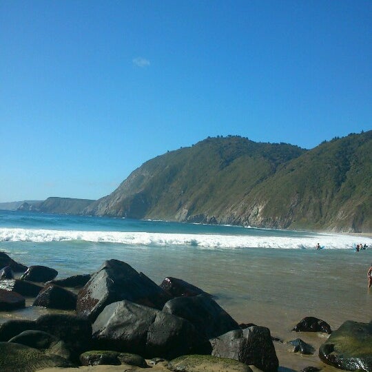 Photo taken at Playa Grande Quintay by Pame J. on 12/16/2012