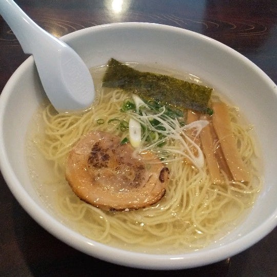 Fotos En 博多塩ラーメン 城 Restaurante De Ramen En 大野城市