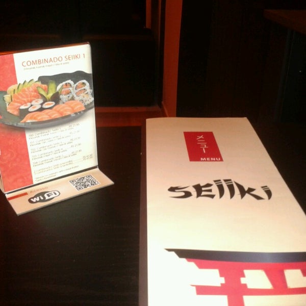 Foto diambil di Seiiki Temakeria &amp; Sushi Bar oleh Caroline S. pada 3/9/2013