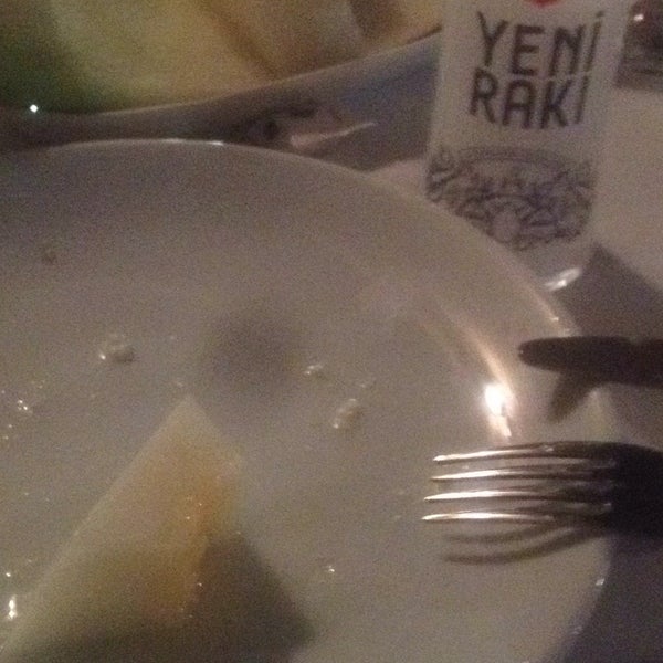 Photo prise au Dolphin Balık Restaurant par Kamil O. le7/10/2019