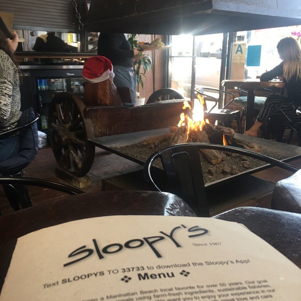 Photo taken at Sloopy&#39;s Beach Cafe by R2R0  ⛳️🏌🏼🚌 on 12/26/2018
