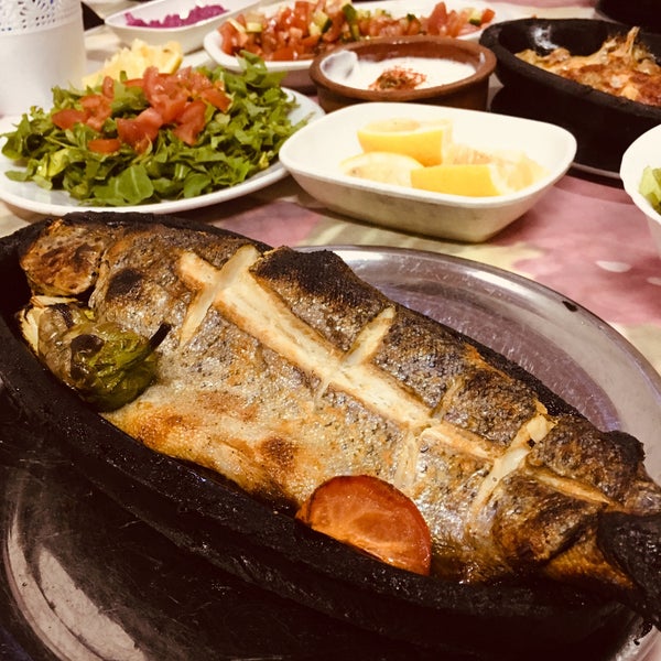 Photo taken at Bayır Balık Vadi Restaurant by 🦅 on 3/17/2021