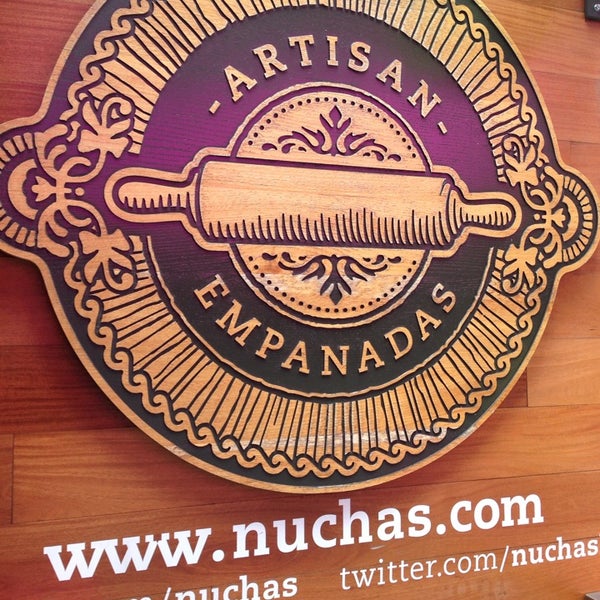 Das Foto wurde bei Nuchas Artisan Empanadas von Michael W. am 9/26/2013 aufgenommen