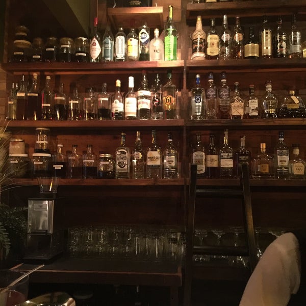 6/25/2016에 Guadalupe M.님이 Rum Bar at The Breadfruit에서 찍은 사진