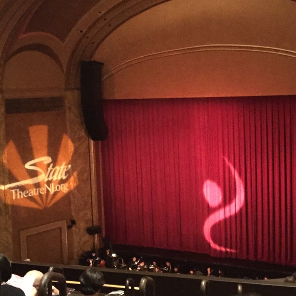 2/27/2015 tarihinde Trisha Q.ziyaretçi tarafından State Theatre NJ'de çekilen fotoğraf