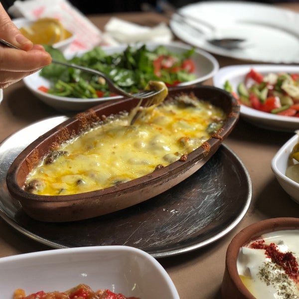 Foto diambil di Bayır Balık Vadi Restaurant oleh Ertürk K. pada 5/5/2018