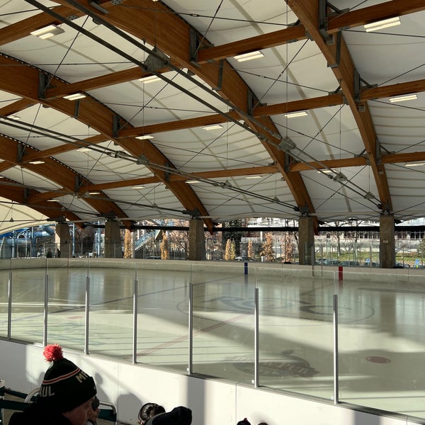 St. Louis Park Rec Center Skating Rink