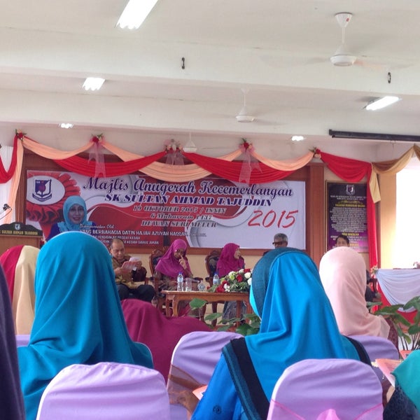 SK Sultan Ahmad Tajuddin - School