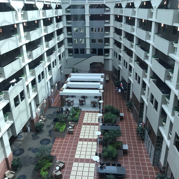 4/5/2019 tarihinde Gilberta D.ziyaretçi tarafından Embassy Suites by Hilton'de çekilen fotoğraf