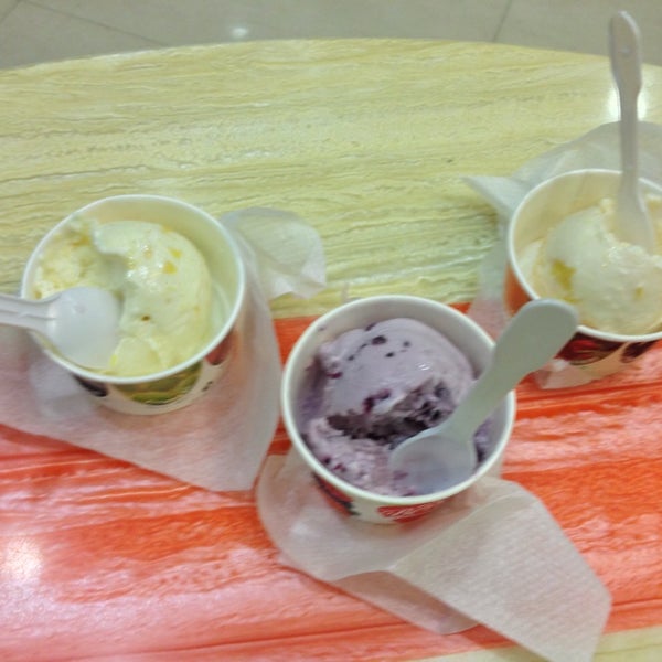 Natural Ice Cream Opposite Shenoys, Ernakulam, Kerala