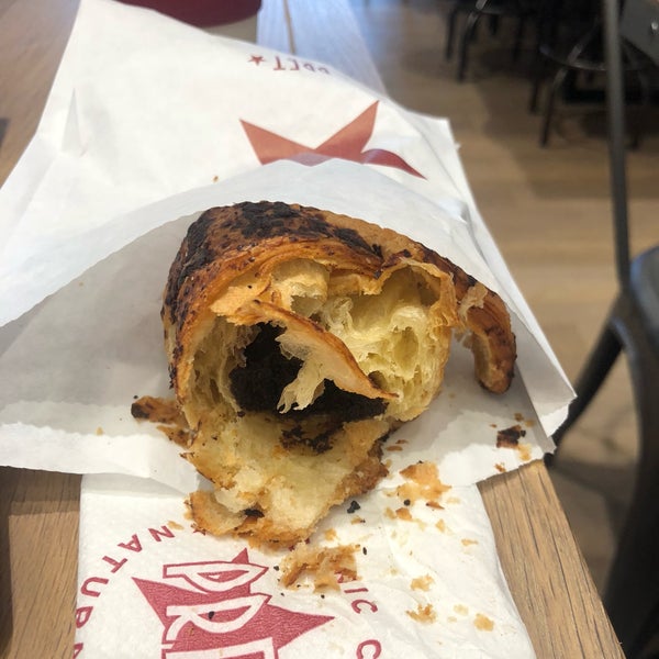 Photo taken at Pret A Manger by Lu Y. on 9/5/2018