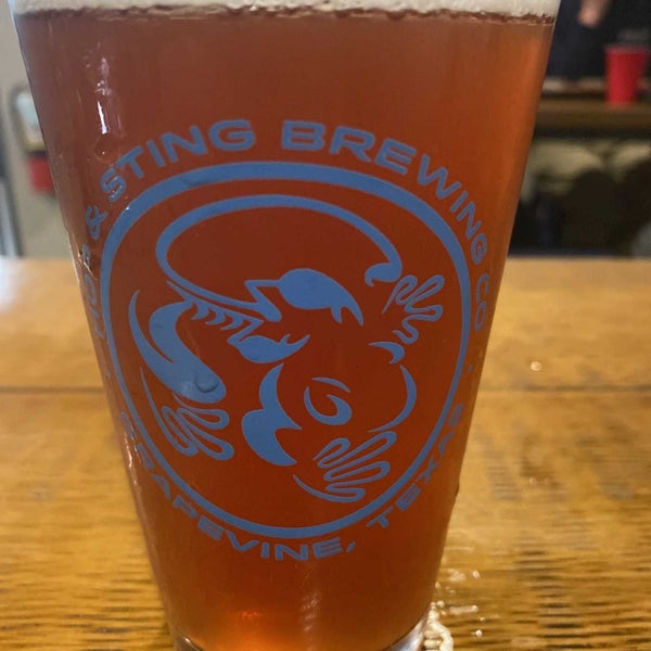 Photo taken at Grapevine Craft Brewery by Billy P. on 2/12/2022