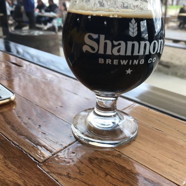 2/8/2020 tarihinde Billy P.ziyaretçi tarafından Shannon Brewing Company'de çekilen fotoğraf