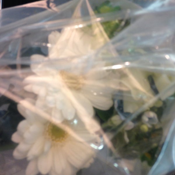 Fotos Bei Fleurage Un ルミネ新宿1店 Jetzt Geschlossen 西新宿1 1 5