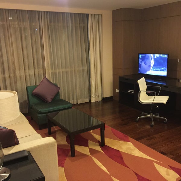 Foto diambil di Marriott Executive Apartments Sathorn Vista - Bangkok oleh Roman A. pada 1/13/2015