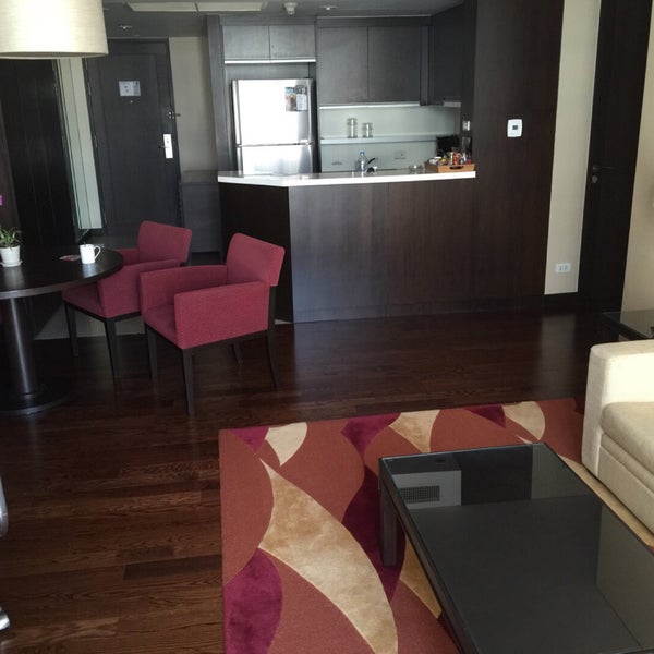Photo taken at Marriott Executive Apartments Sathorn Vista - Bangkok by Roman A. on 1/14/2015