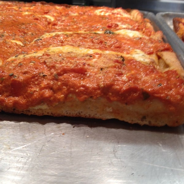 Phil's Of Wantagh Pizzeria