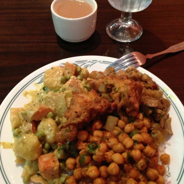 8/1/2013 tarihinde Neil M.ziyaretçi tarafından Prince of India Restaurant'de çekilen fotoğraf