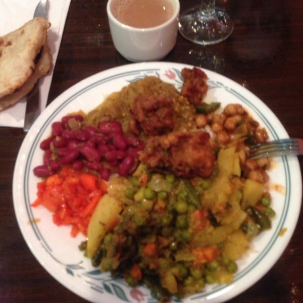 11/12/2013 tarihinde Neil M.ziyaretçi tarafından Prince of India Restaurant'de çekilen fotoğraf