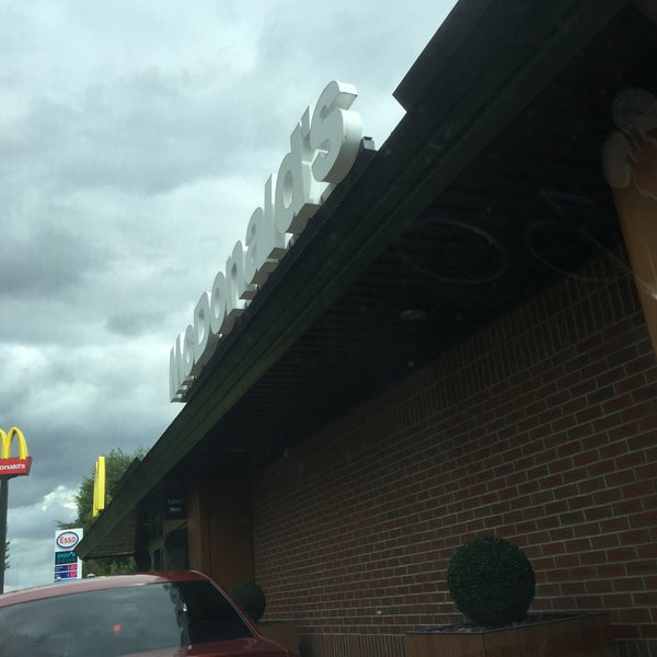 Photo taken at McDonald&#39;s by Hettie S. on 8/1/2015
