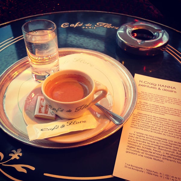2/22/2013 tarihinde Carlos Z.ziyaretçi tarafından Café de Flore'de çekilen fotoğraf
