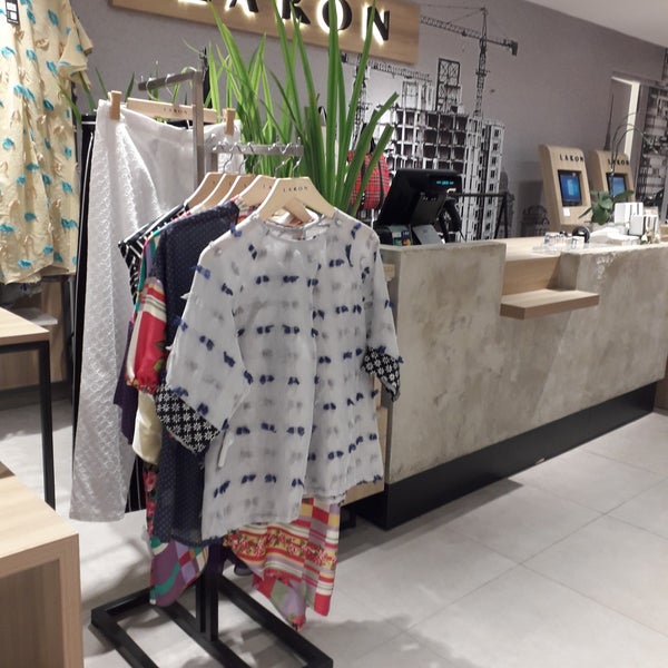 Lakon Clothing Store In Jakarta Utara