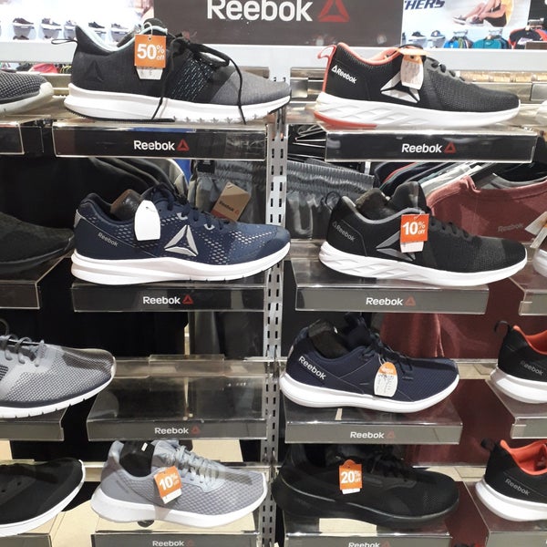 harga sepatu reebok di sport station