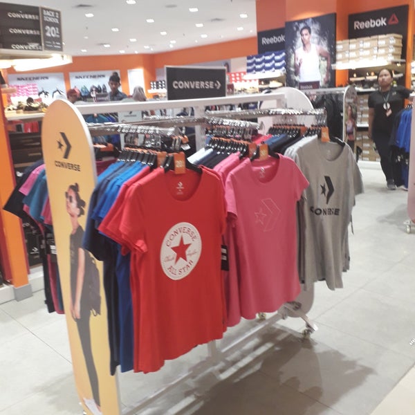 outlet reebok bekasi