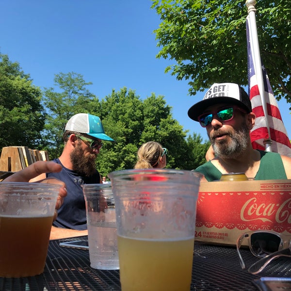 7/4/2018 tarihinde Stephen R.ziyaretçi tarafından Lake Bluff Brewing Company'de çekilen fotoğraf