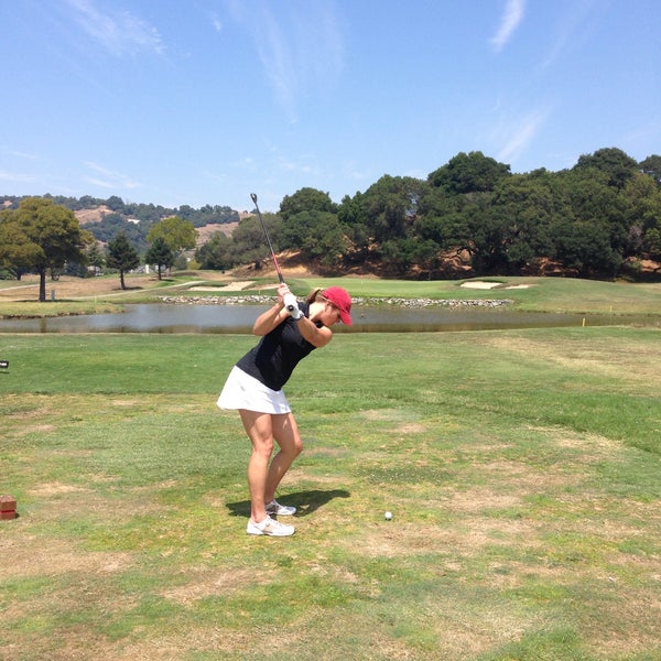 Das Foto wurde bei Peacock Gap Golf Club von Kristin A. am 8/16/2015 aufgenommen