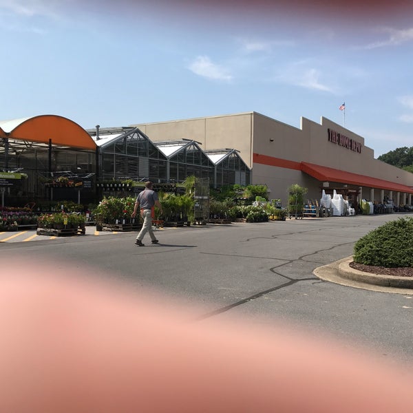 The Home Depot Kingsport'da Hırdavat Mağazası