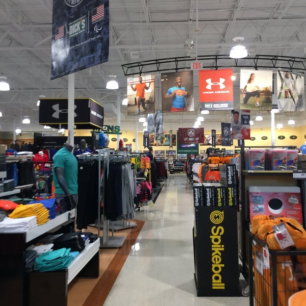 DICK'S Sporting Goods 1 tip