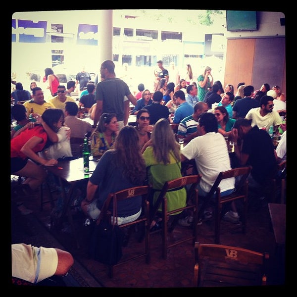 Photo taken at Versão Brasileira Bar &amp; Restaurante by Daniel R. on 11/25/2012