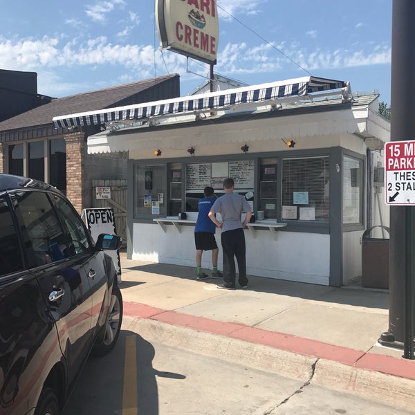 Mrs. T's Dairy Creme Ice Cream Parlor in Louisville
