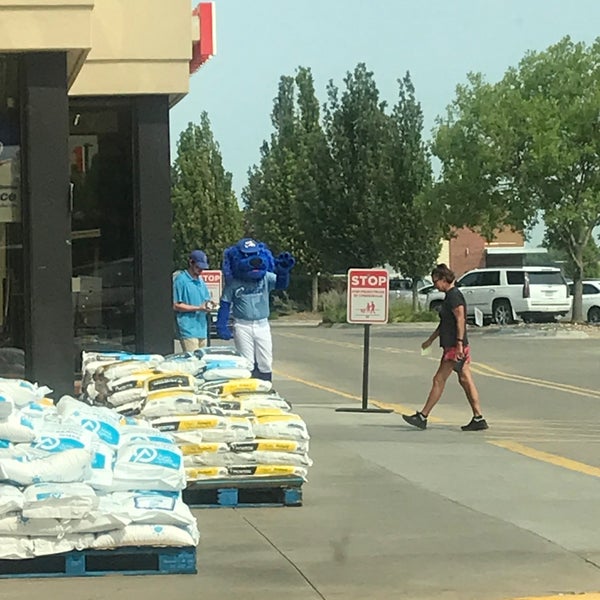 HyVee Wine & Spirits Liquor Store in Omaha