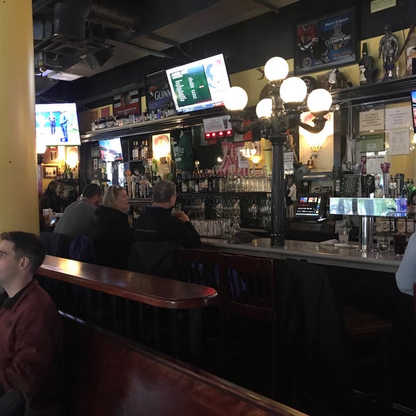 10/20/2018 tarihinde Michelle G.ziyaretçi tarafından Lizzie McNeill&#39;s Irish Pub'de çekilen fotoğraf