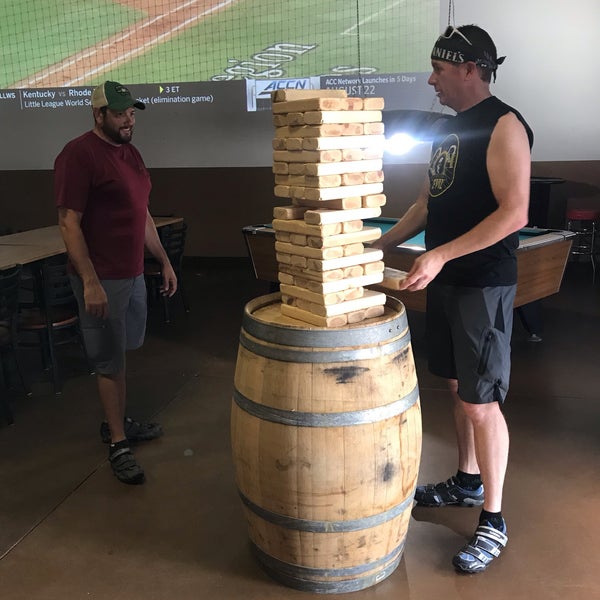Foto diambil di Nebraska Brewing Company  Brewery &amp; Tap Room oleh Michelle G. pada 8/17/2019