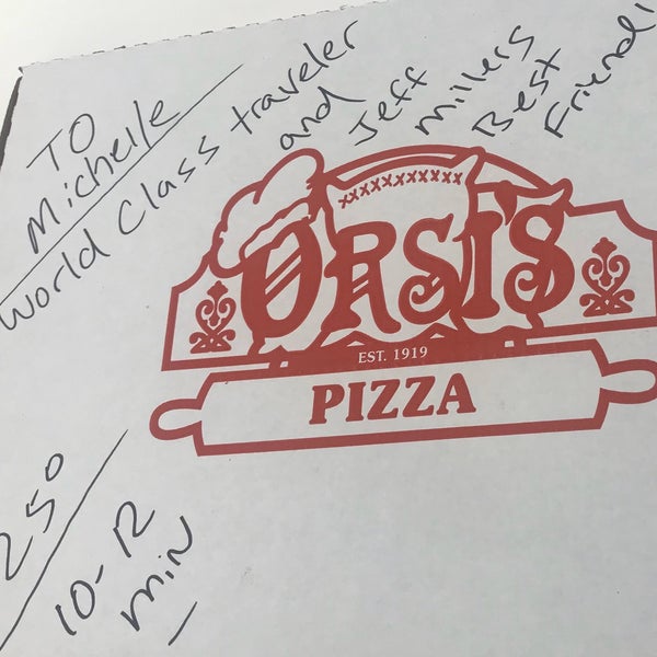 4/1/2020 tarihinde Michelle G.ziyaretçi tarafından Orsi&#39;s Italian Bakery &amp; Pizzeria'de çekilen fotoğraf