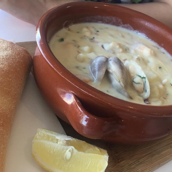 Photos at Richmond Oysters 14 tips from 381 visitors