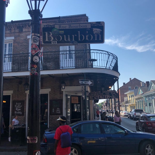 Foto tomada en Spirits On Bourbon  por Melanie S. el 5/16/2018