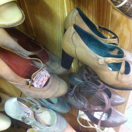 Berca Shoes - Shoe Store in Kerkhove