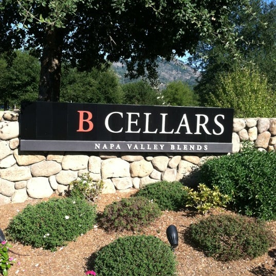 รูปภาพถ่ายที่ B Cellars Vineyards and Winery โดย Beth A. เมื่อ 10/28/2011