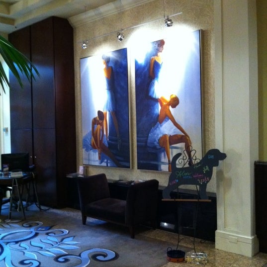 รูปภาพถ่ายที่ The Alexis Royal Sonesta Hotel Seattle โดย Urvaksh เมื่อ 6/21/2011