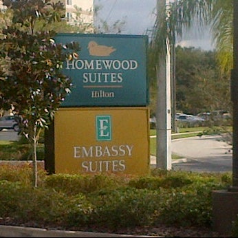 Снимок сделан в Embassy Suites by Hilton пользователем Jason C. 11/3/2011