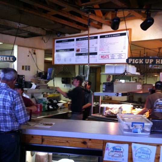 Photo taken at Van&#39;s Pig Stand - Norman by Steve D. on 3/31/2011